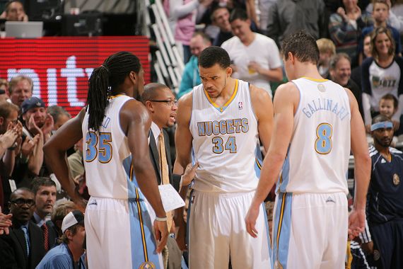 矛头指向 矛头指向