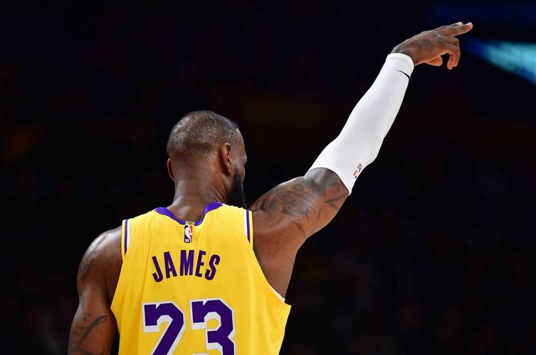 输给强队 输给强队